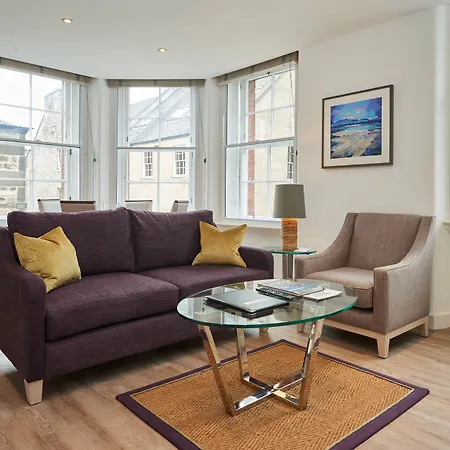 Braid Apartments By Mansley-2